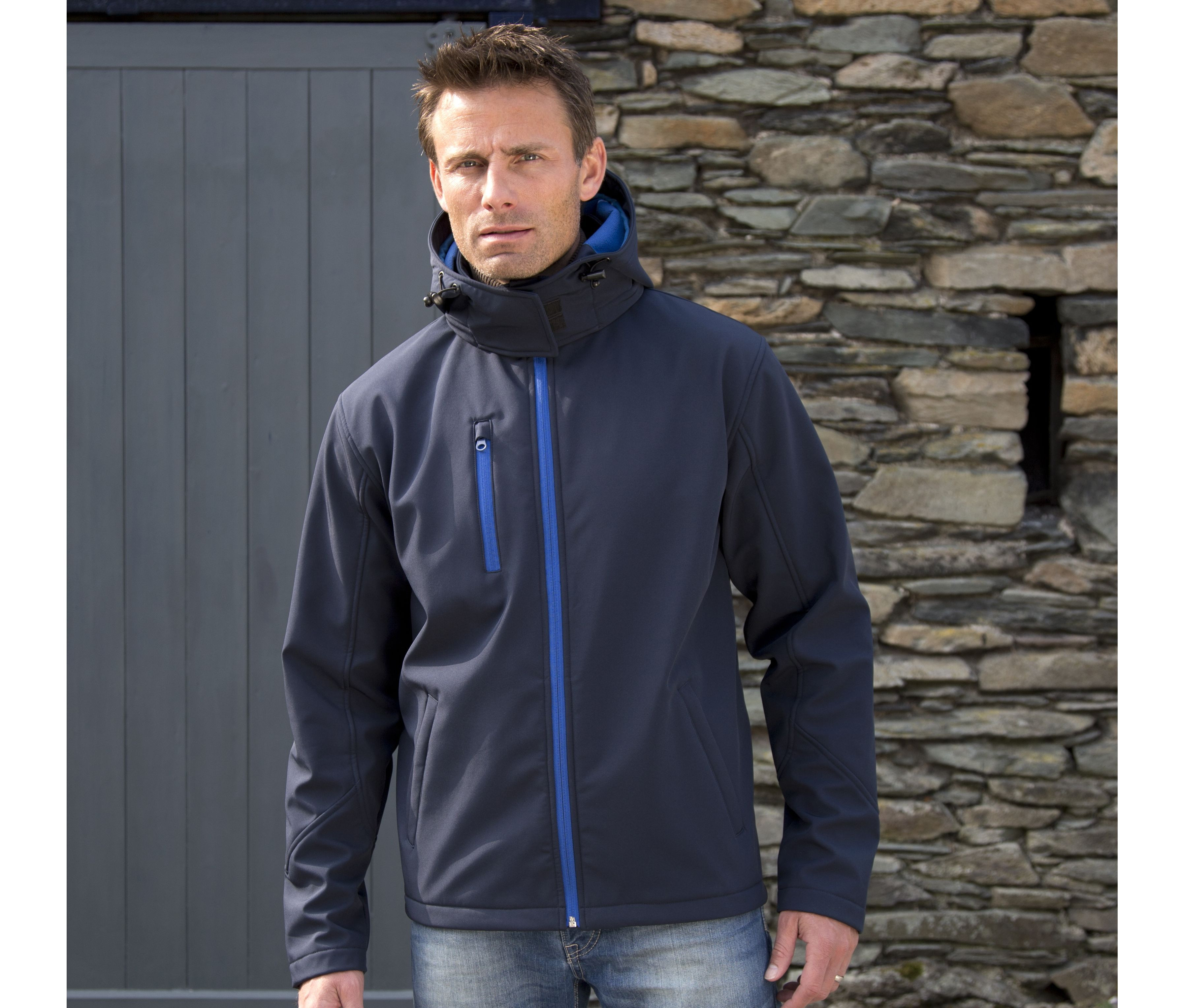 PERFORMANCE HOODED JACKET MEN